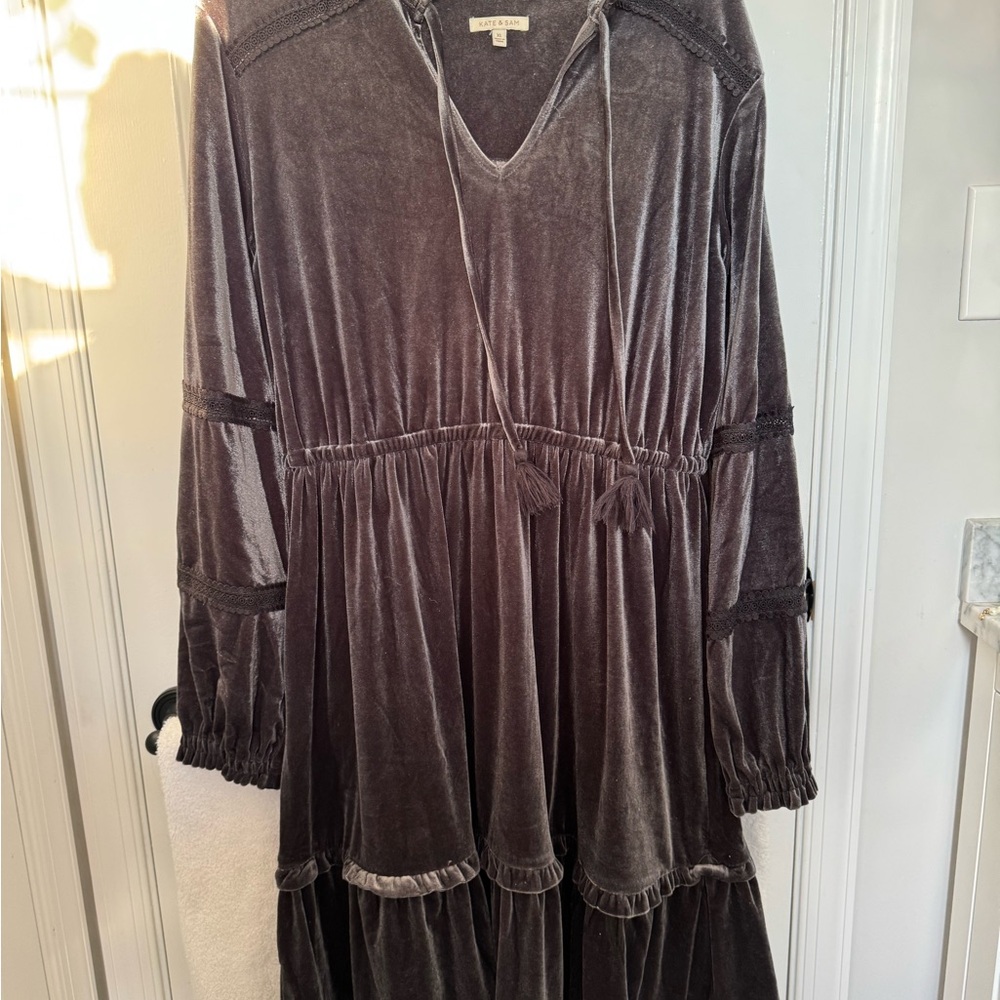 Elegant Velvet Dress in Gray